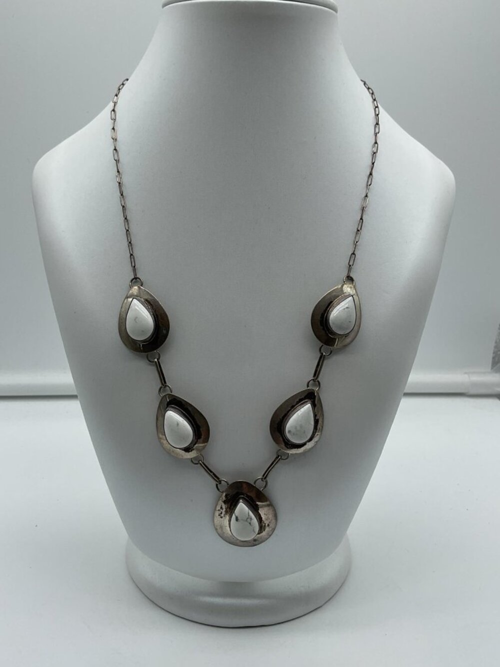 Vintage Navajo Sterling Silver Buffalo Stone RWJ 18" Necklace
